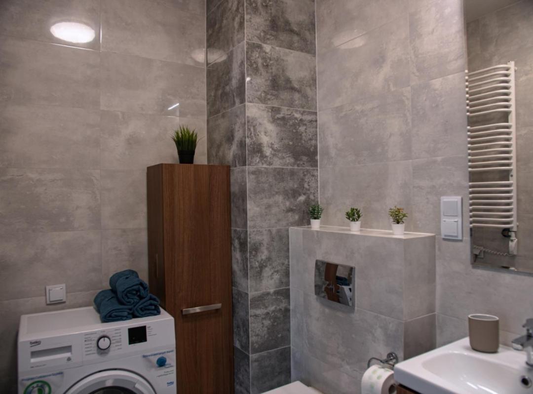 Apartment Klobucka วอร์ซอ ภายนอก รูปภาพ